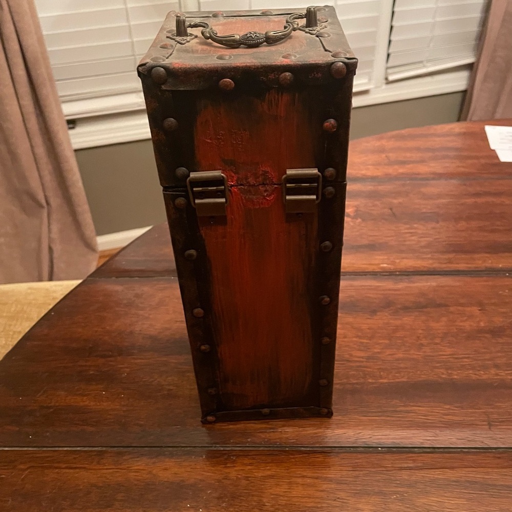 Home Decor - Picture 4 of 5